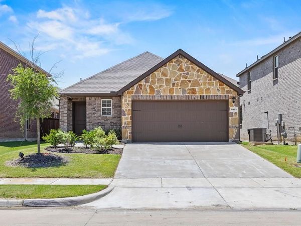 3921 Oak Creek Circle, Denison, TX 75020