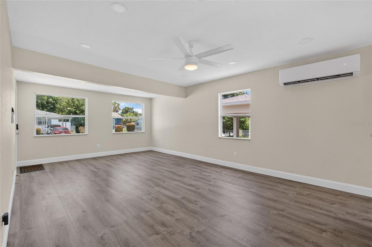 2511 27th Street S, Saint Petersburg, FL 33712 Photo