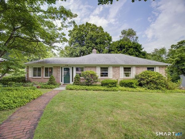 373 Broadway , Hamden, CT 06518