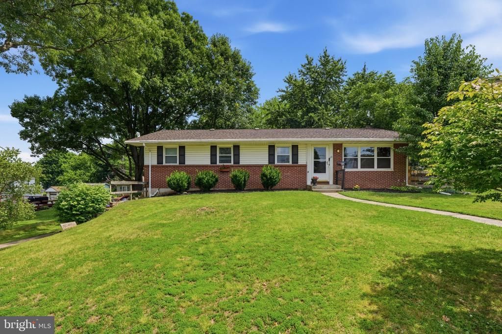 33 N 4TH STREET, SOUDERTON, PA 18964