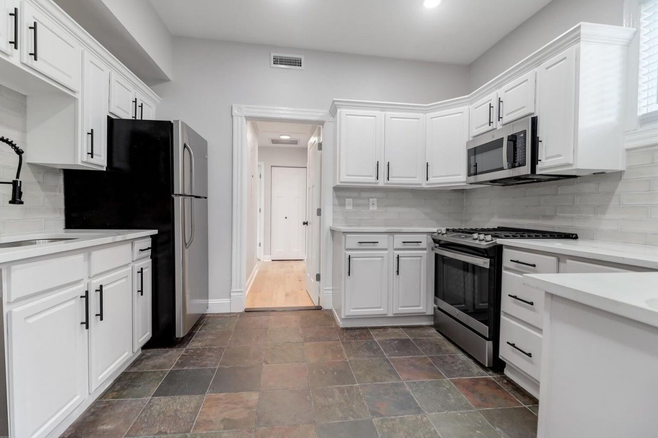 167 Fishburne Street Photo 33