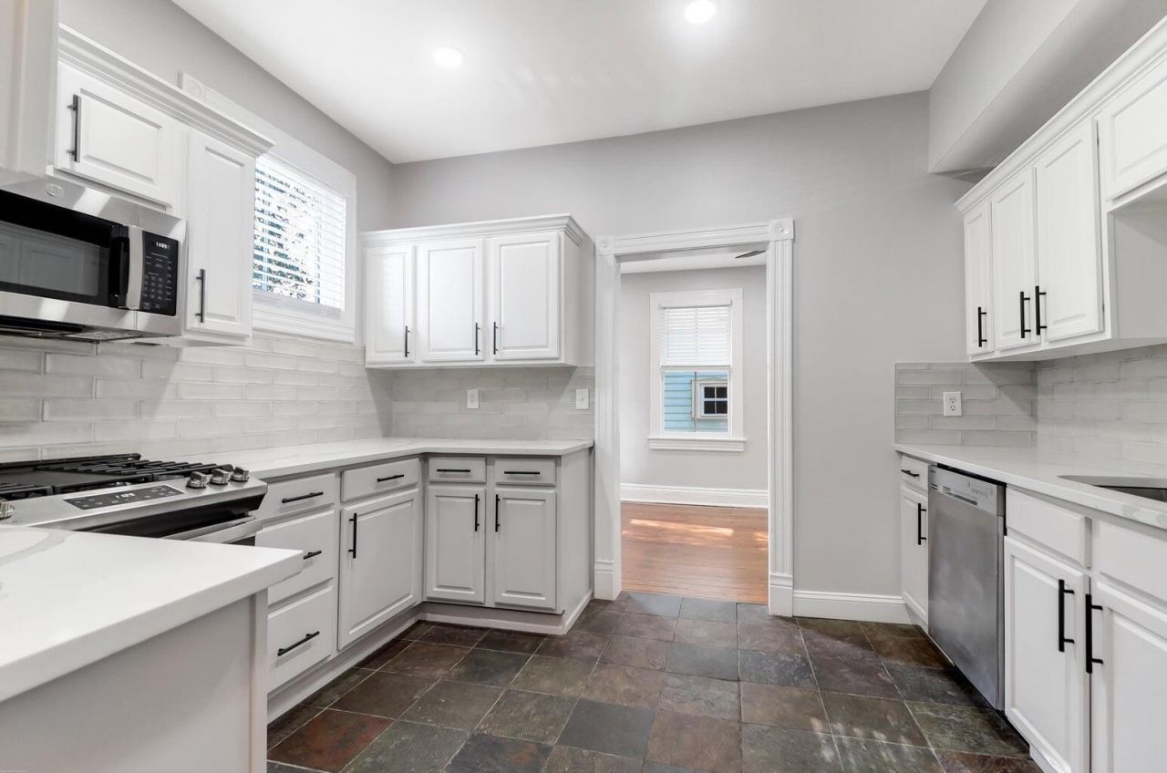 167 Fishburne Street Photo 34