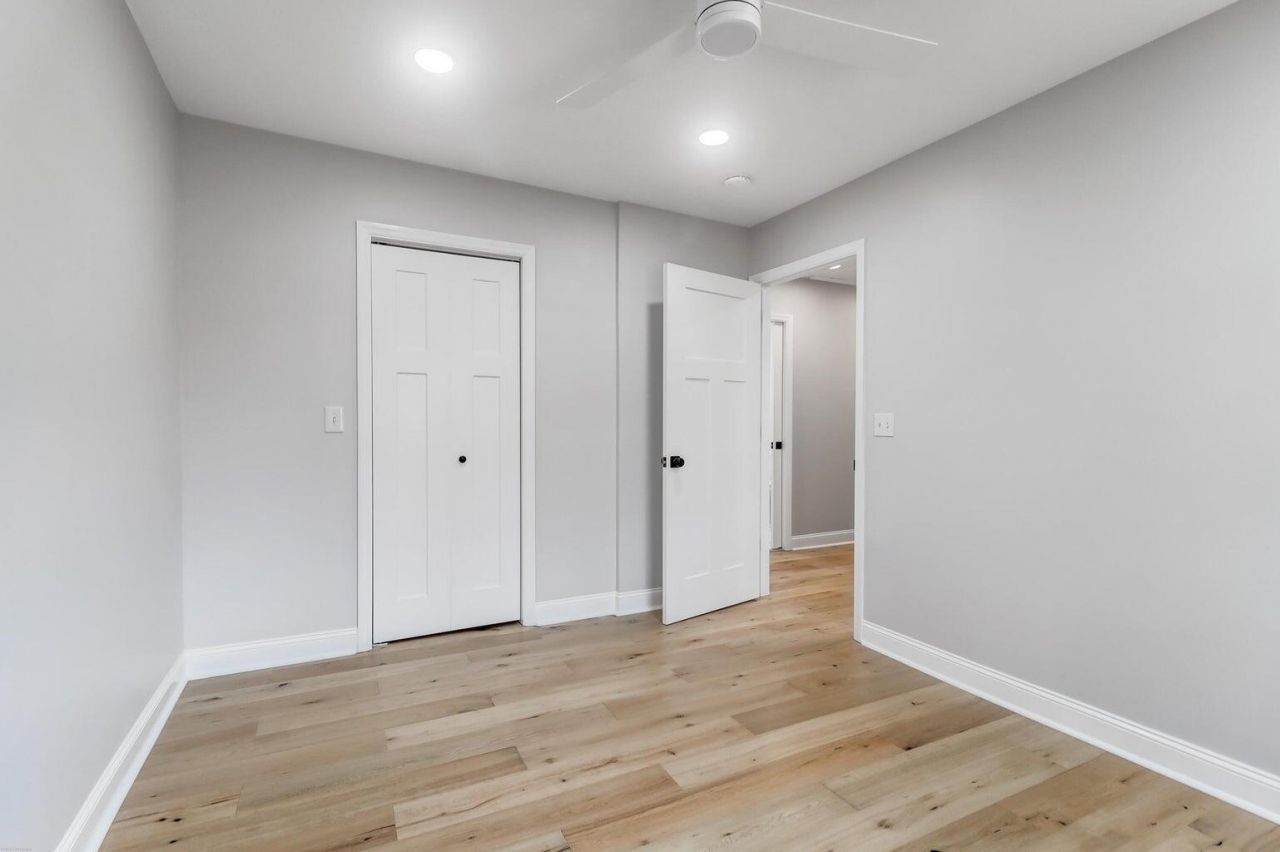 167 Fishburne Street Photo 37