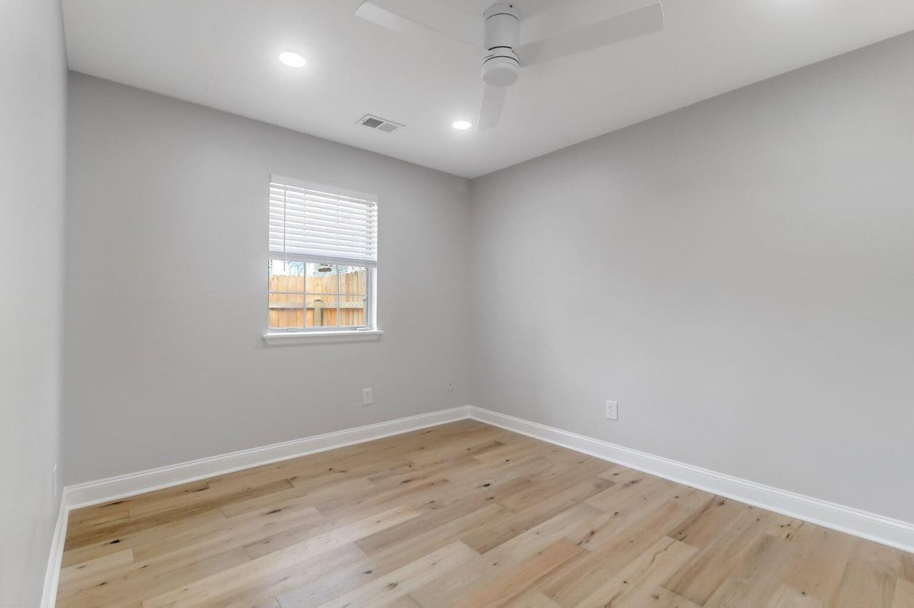 167 Fishburne Street Photo 38