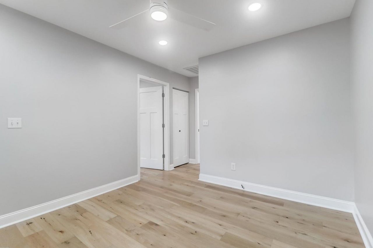 167 Fishburne Street Photo 40