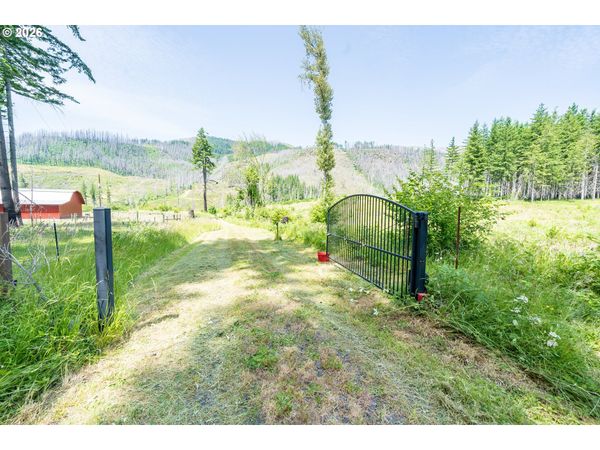 51789 GATES E, Gates, OR 97346