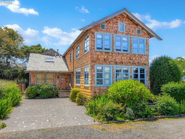 139 W SURFCREST AVE, Cannon Beach, OR 97110