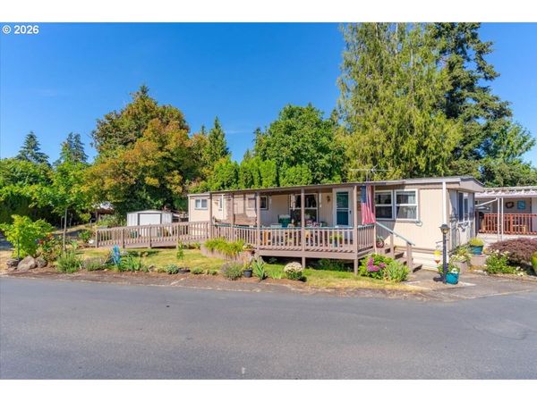 620 SE 2ND AVE, Unit 34, Canby, OR 97013