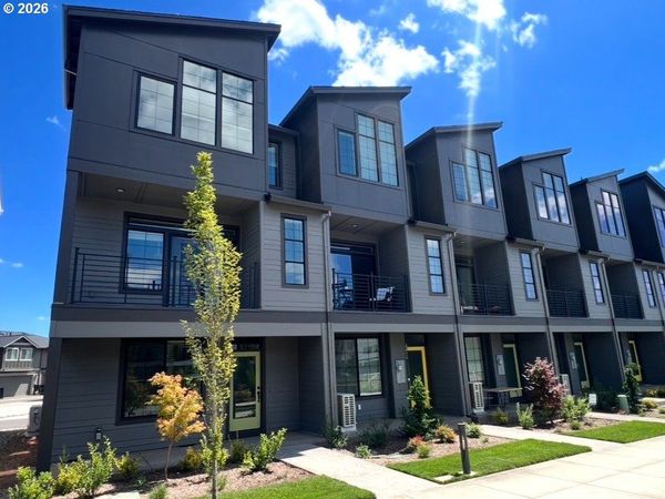 3405 SE EVERWOOD LN, Unit 101, Hillsboro, OR 97123