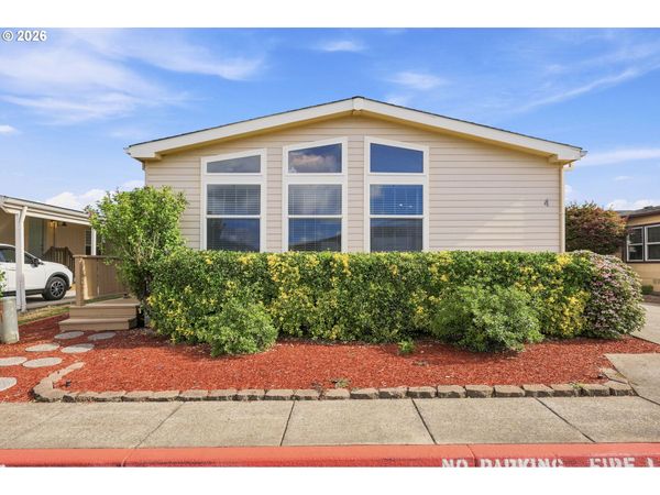1000 S MCKERN CT, Unit 4, Newberg, OR 97132