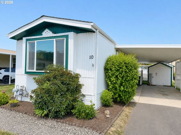 1200 E CENTRAL AVE, Unit 10, Sutherlin, OR 97479