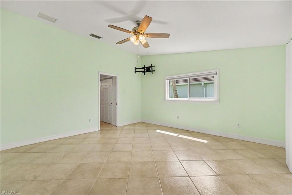 12001 SW Kingsway Cir, Lake Suzy, FL 34269 Photo