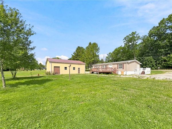 108 Chalk Hilll Ohiopyle Rd, Ohiopyle, PA 15470