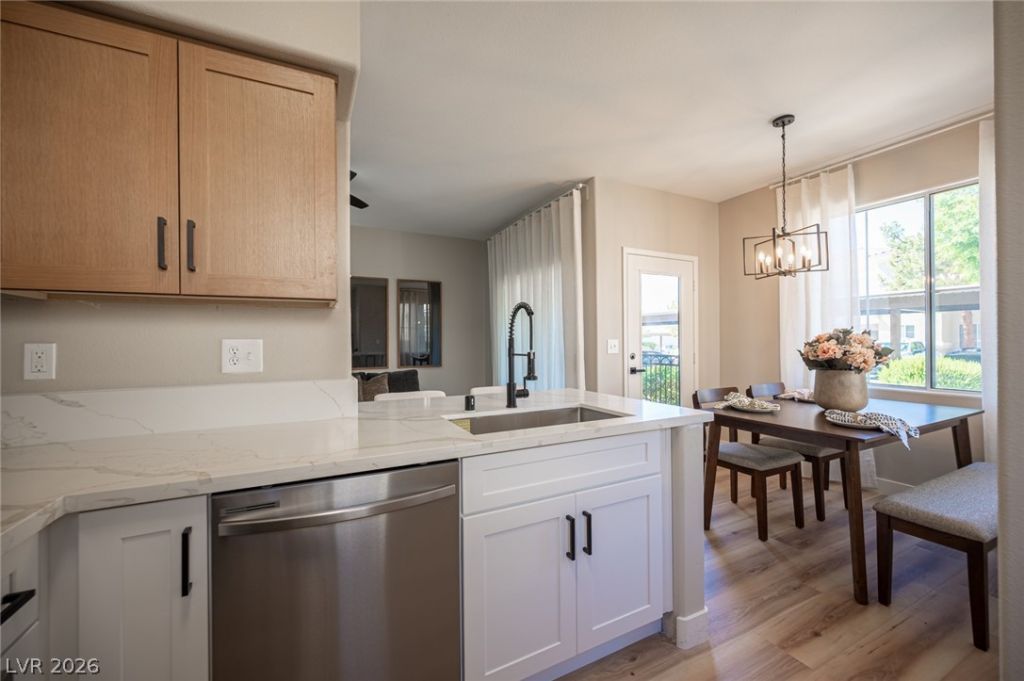 9050 W Warm Springs Road, Unit 1164, Las Vegas, NV 89148 Main Photo