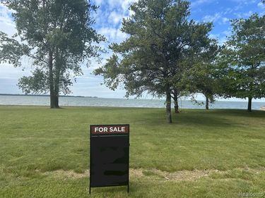 9859 SUNSET Boulevard , Caseville Twp, MI 48755