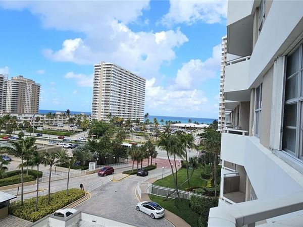 1985 S Ocean Dr , Unit 5D, Hallandale Beach, FL 33009