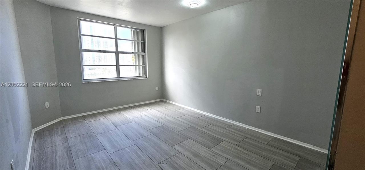 1985 S Ocean Dr , Unit 5D, Hallandale Beach, FL 33009 Photo