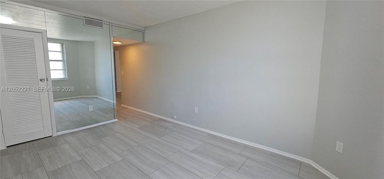 1985 S Ocean Dr , Unit 5D, Hallandale Beach, FL 33009 Photo