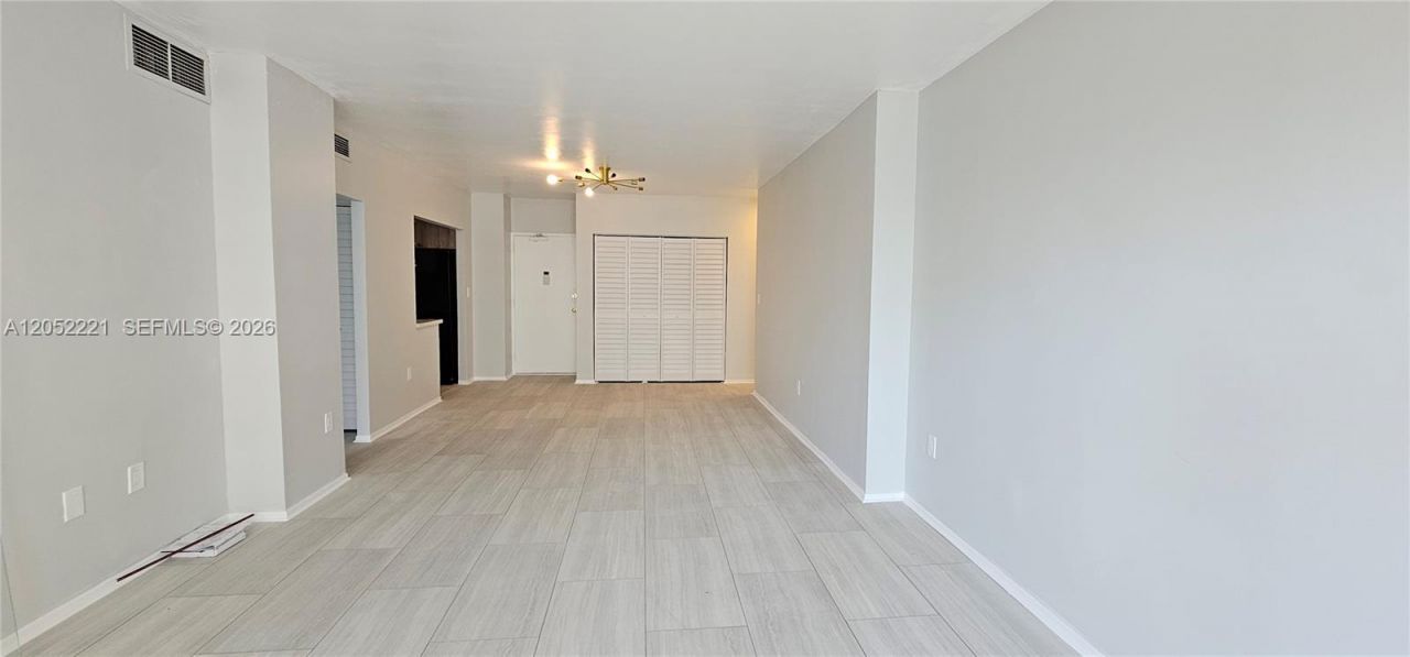1985 S Ocean Dr , Unit 5D, Hallandale Beach, FL 33009 Photo
