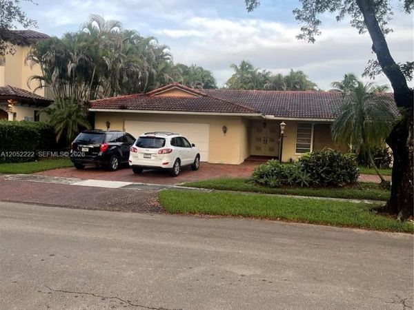 16120 E Troon Cir , Miami Lakes, FL 33014