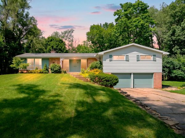 537 Parkdale Boulevard, Kalamazoo, MI 49004
