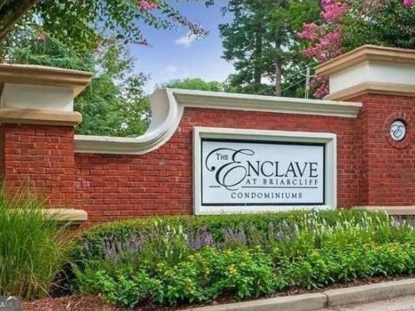 1110 Westchester Ridge NE, Atlanta, GA 30329