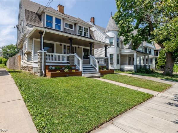 2030 W 100th Street , Lakewood, OH 44102