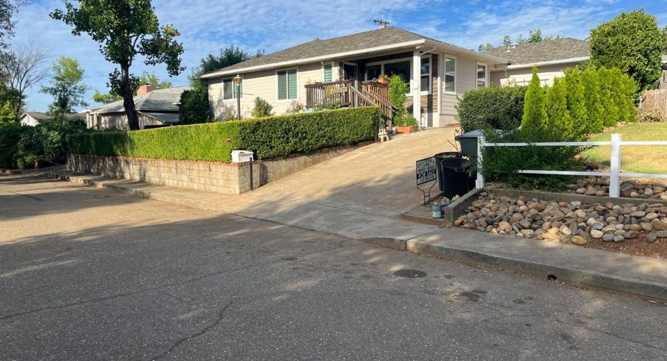 215 E Sierra View Dr, Jackson, CA 95642 Photo