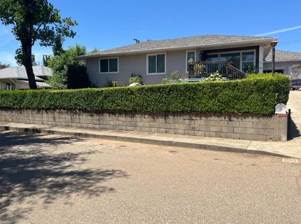 215 E Sierra View Dr, Jackson, CA 95642 Photo