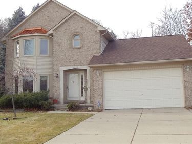 39227 Lorien Drive, Sterling Heights, MI 48313