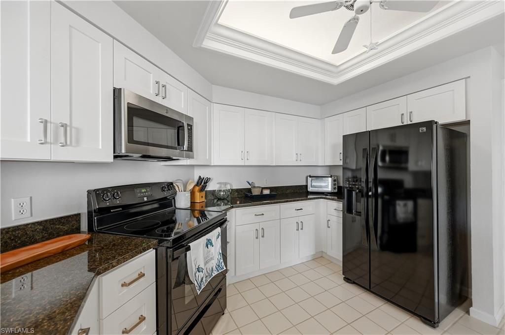 6260 Bellerive Ave, Unit 404, Naples, FL 34119 Photo
