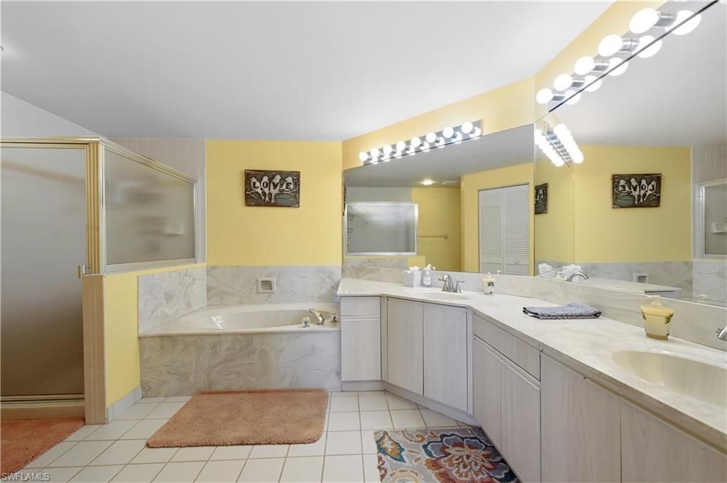 6260 Bellerive Ave, Unit 404, Naples, FL 34119 Photo