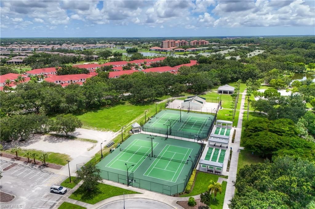 6260 Bellerive Ave, Unit 404, Naples, FL 34119 Photo