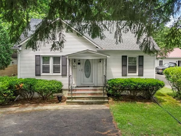 19 N Ohioville Road, New Paltz, NY 12561