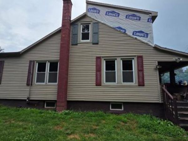 202 RED ROCK ROAD , SUGARLOAF, PA 18249