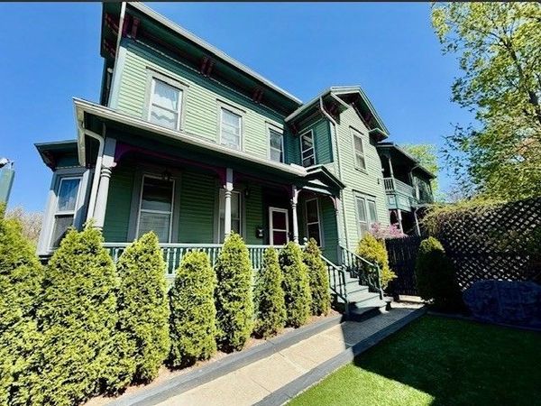 127-129 Thompson St., Springfield, MA 01109