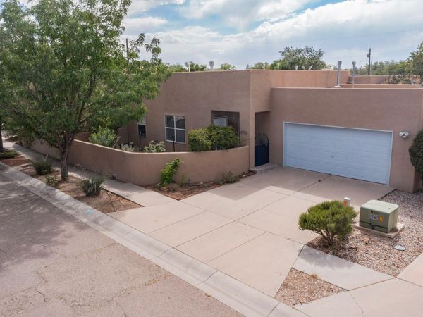 2923 Foraker Court NW, Albuquerque, NM 87107
