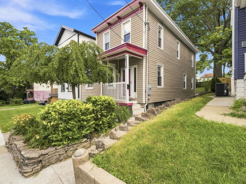 2530 Hemlock Street, Cincinnati, OH 45206 Photo 3