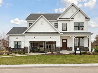 3745 Holbrook Drive, Waconia, MN 55387