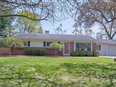 37711 Carson Street, Farmington Hills, MI 48331