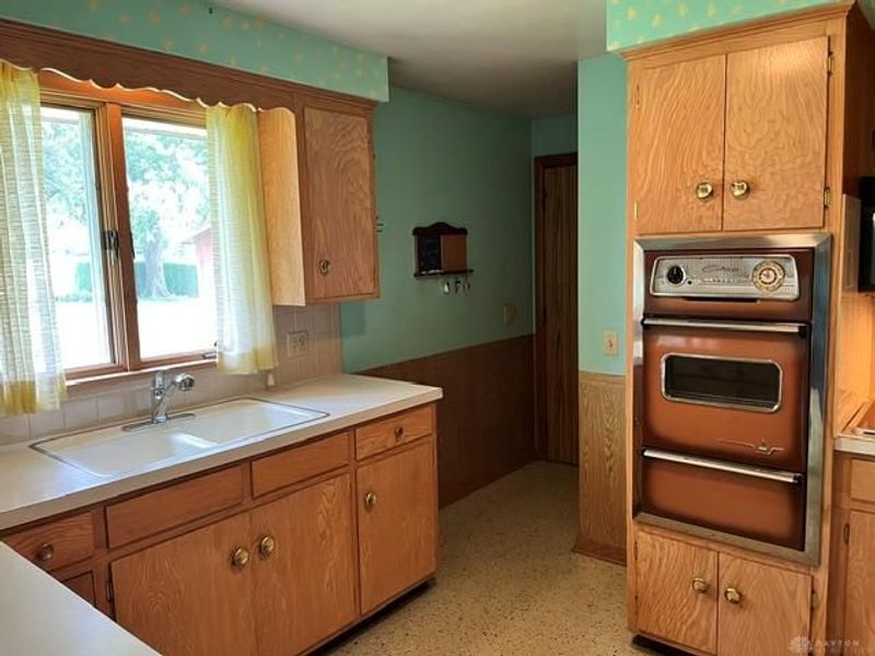 2520 Hollyview St NE, Canton, OH 44721 Photo 14
