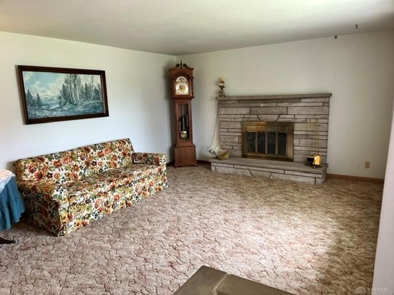 2520 Hollyview St NE, Canton, OH 44721 Photo 6