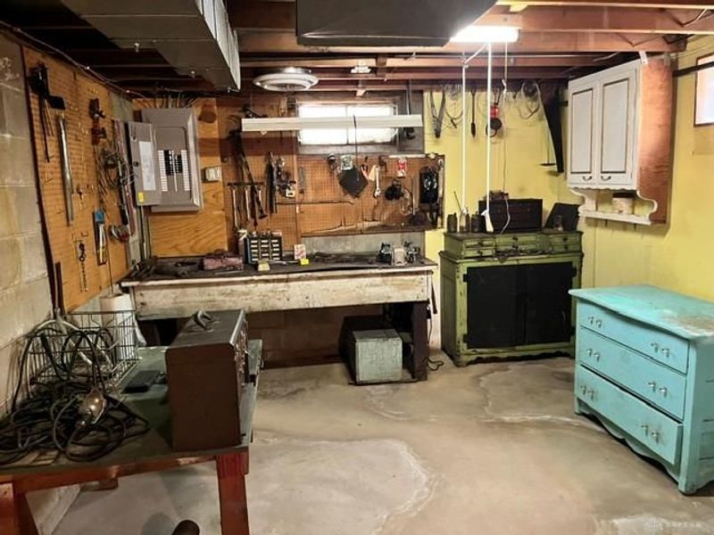 2520 Hollyview St NE, Canton, OH 44721 Photo 65