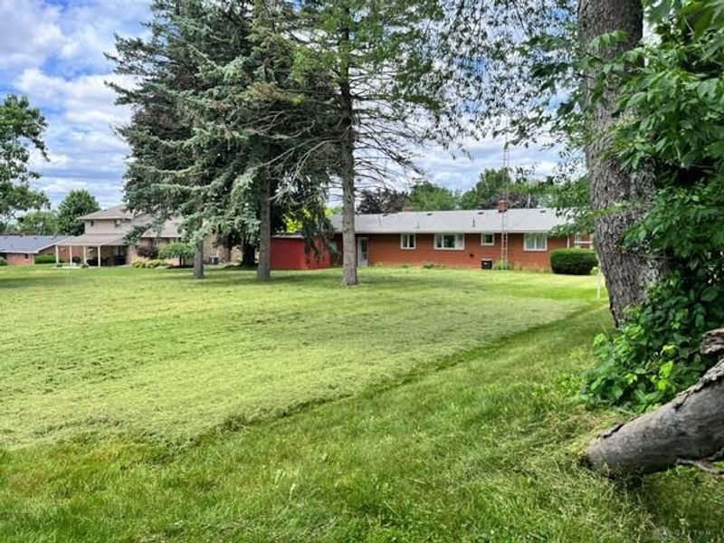 2520 Hollyview St NE, Canton, OH 44721 Photo 79