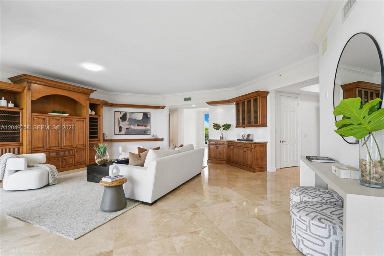13621 Deering Bay Dr, Unit 502, Coral Gables, FL 33158 Photo