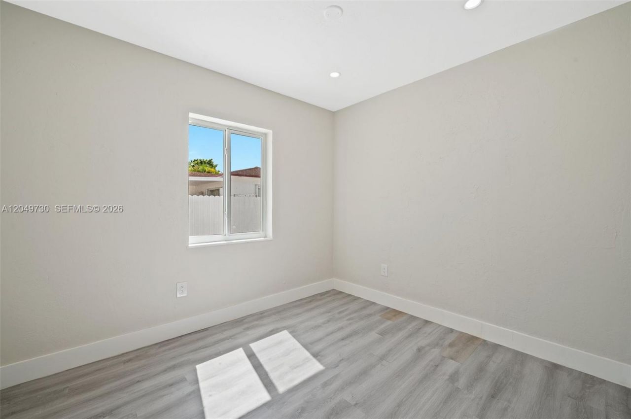 1720 NW 67th St , Miami, FL 33147 Photo