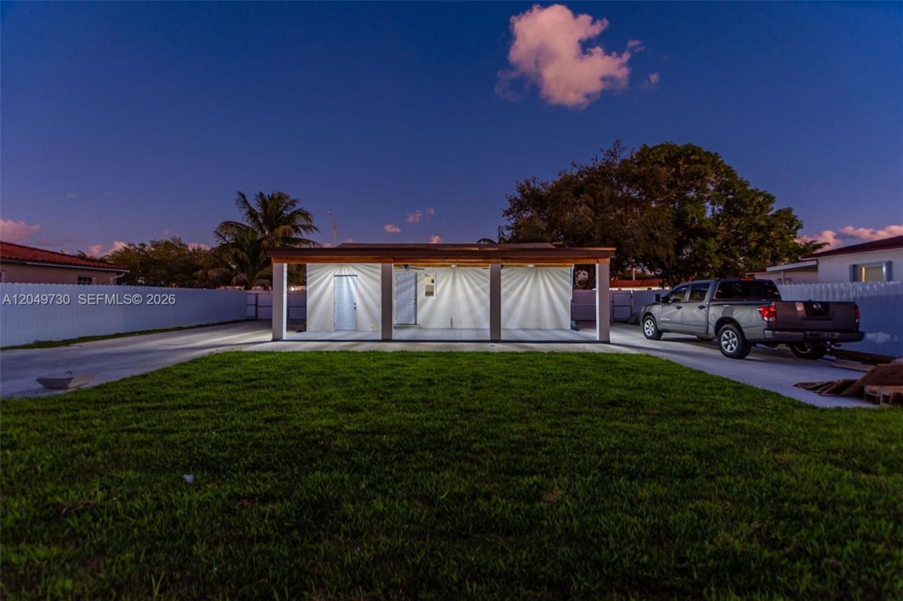 1720 NW 67th St , Miami, FL 33147 Photo