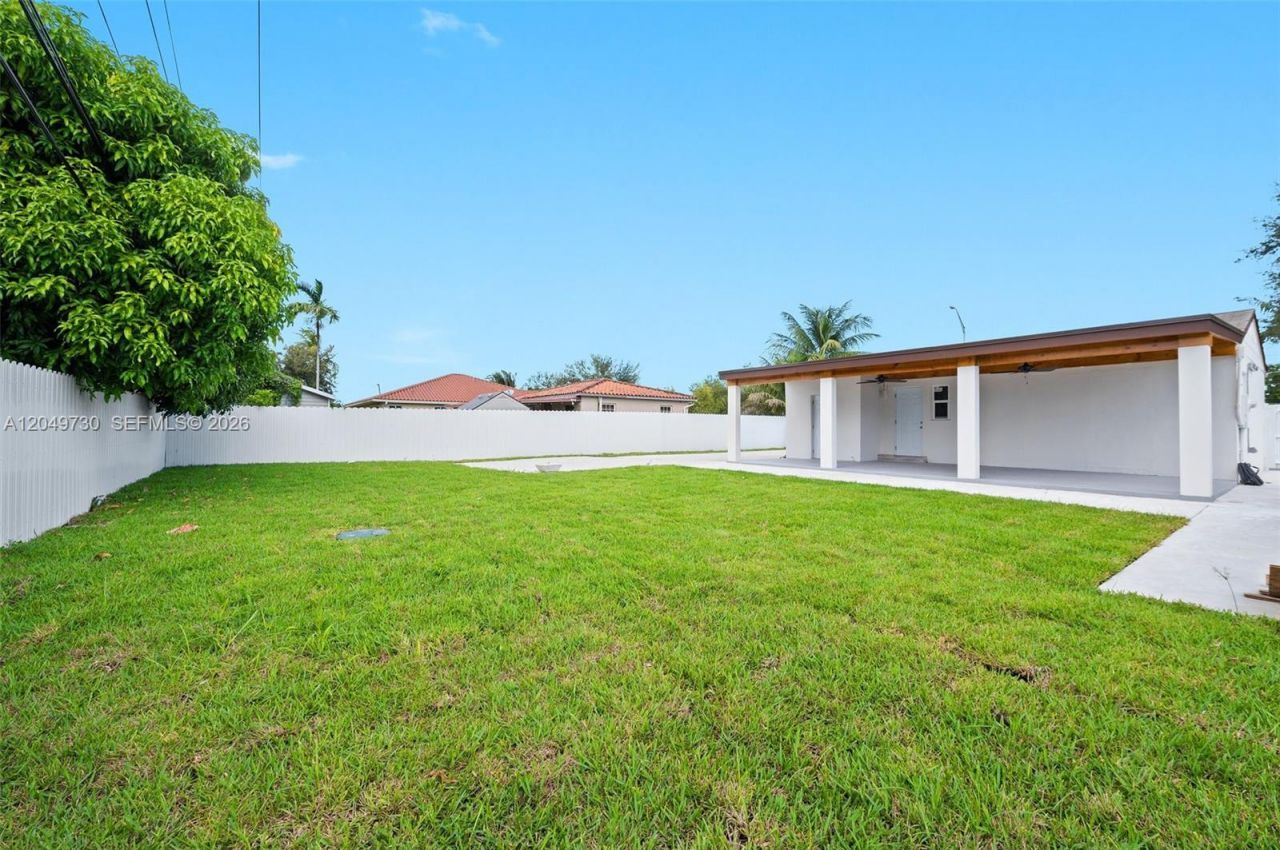 1720 NW 67th St , Miami, FL 33147 Photo