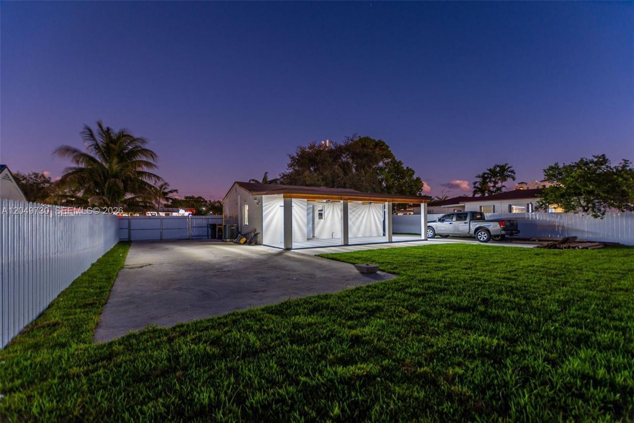 1720 NW 67th St , Miami, FL 33147 Photo