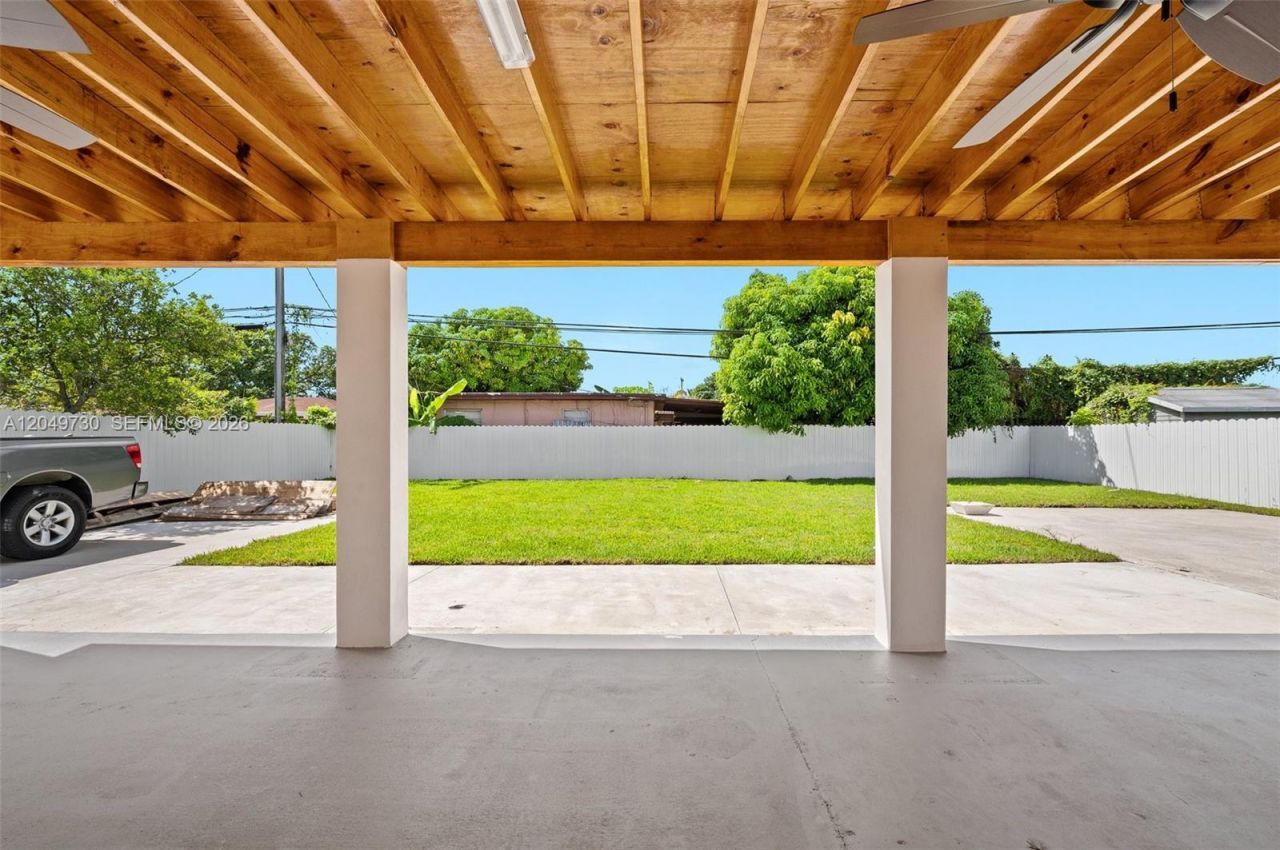 1720 NW 67th St , Miami, FL 33147 Photo